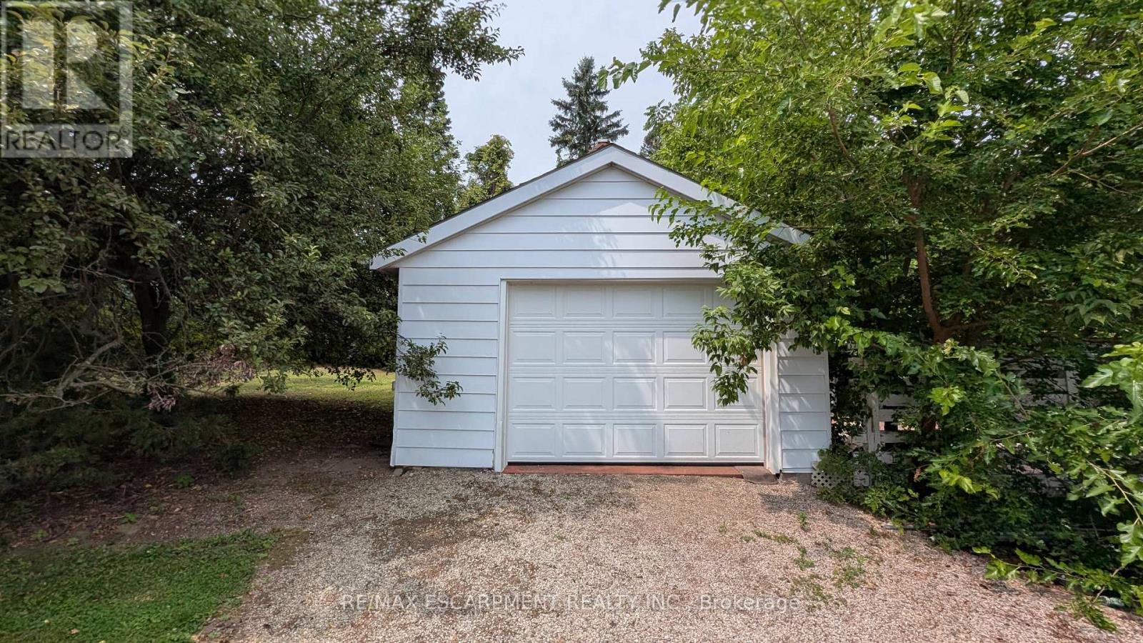 127 BRANT ROAD - 16