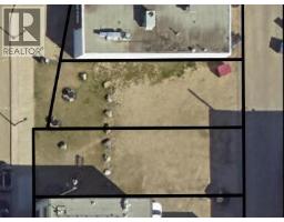 9905 100 Street, Peace River, AB T8S1S1 Photo 7