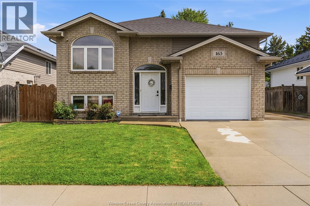 165 THOMAS AVENUE - 2