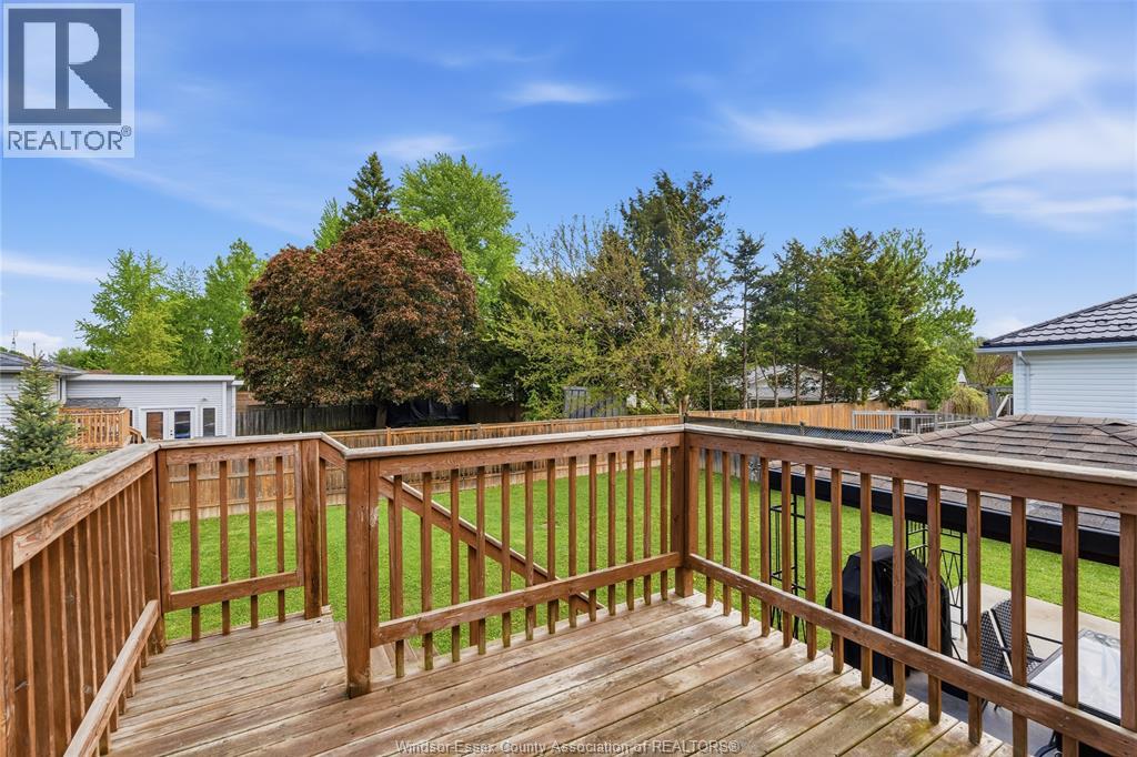 165 THOMAS AVENUE - 26