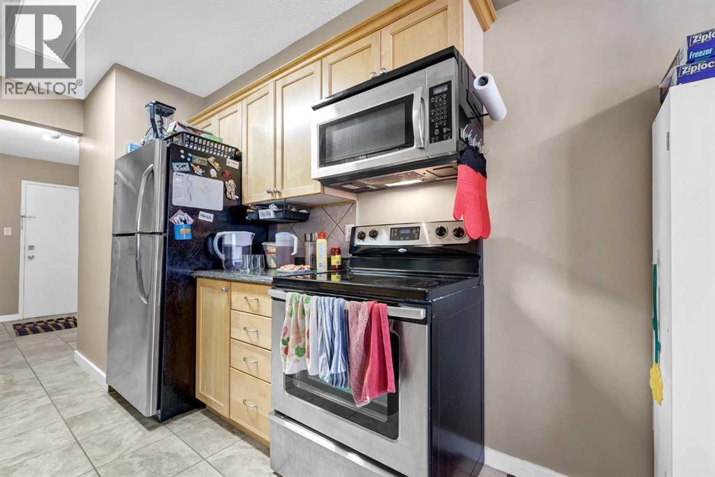 #7 512 McCutcheon Drive NW - Image 11