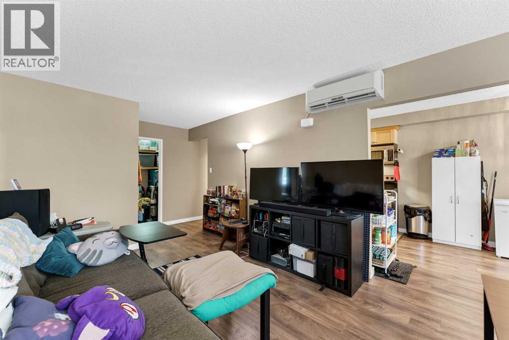 #7 512 McCutcheon Drive NW - 16