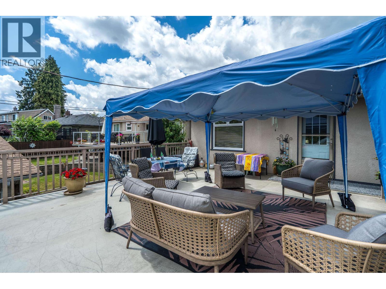 324 CHURCHILL AVENUE, New Westminster