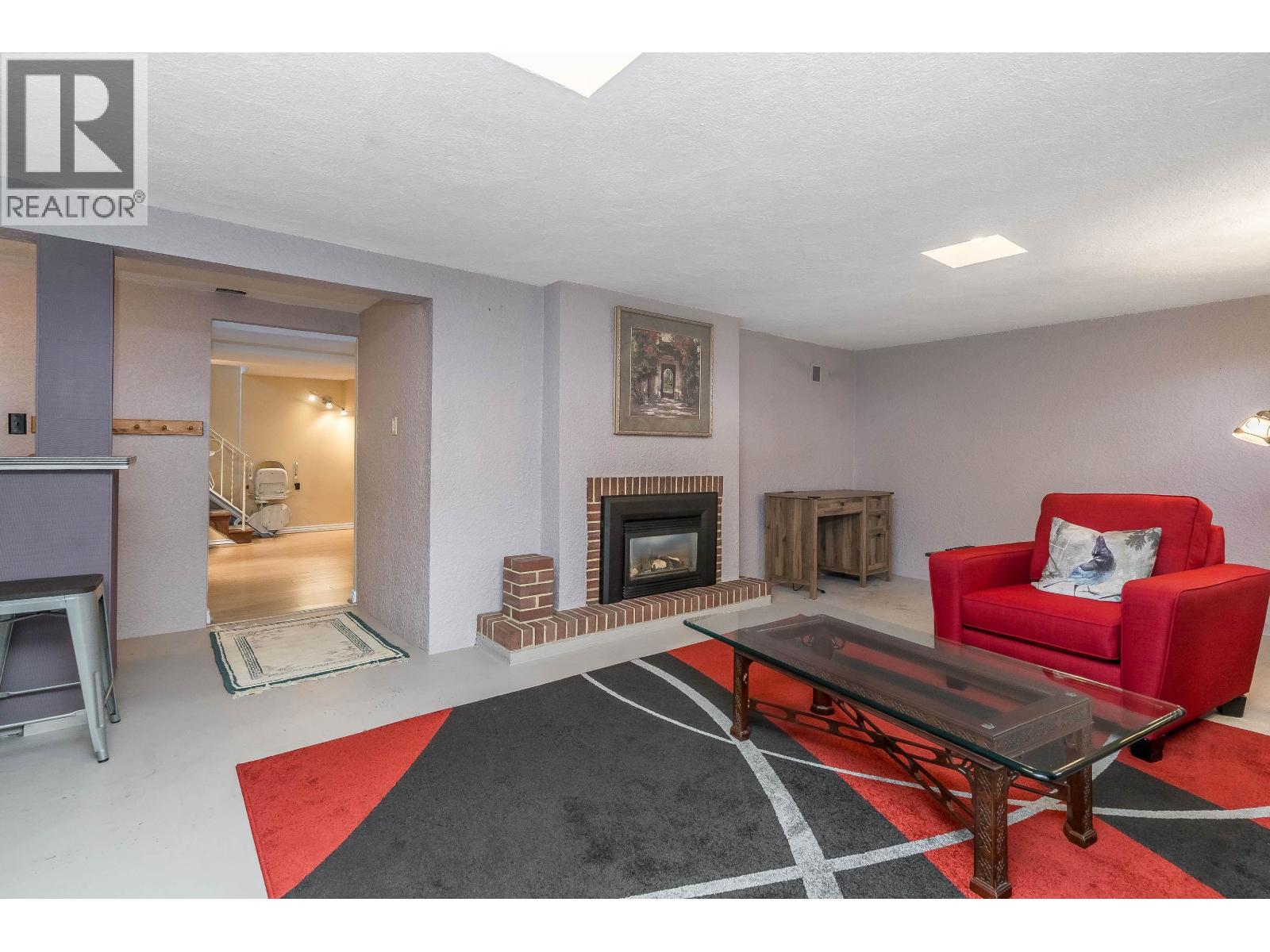 324 CHURCHILL AVENUE, New Westminster