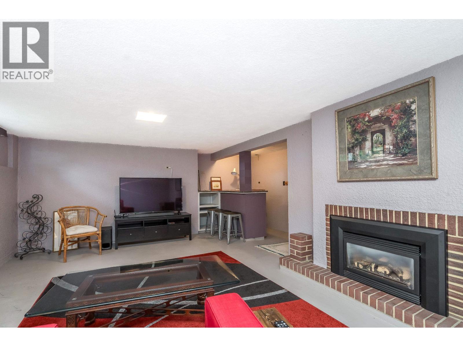 324 CHURCHILL AVENUE, New Westminster