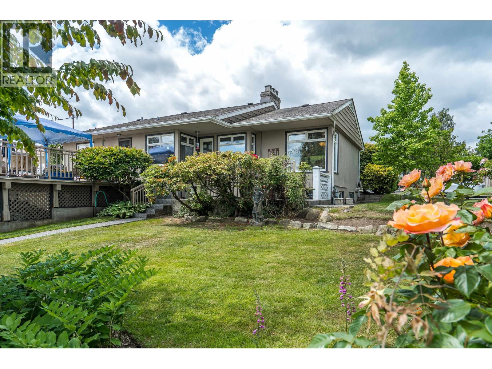 324 CHURCHILL AVENUE, New Westminster