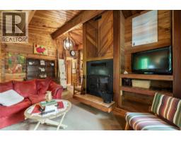7420 Stampede Trail, Anglemont, BC V0E1M8 Photo 13