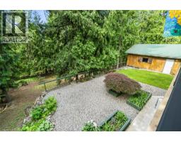 7420 Stampede Trail, Anglemont, BC V0E1M8 Photo 38