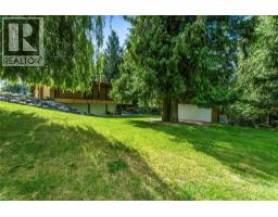 7420 Stampede Trail, Anglemont, BC V0E1M8 Photo 28