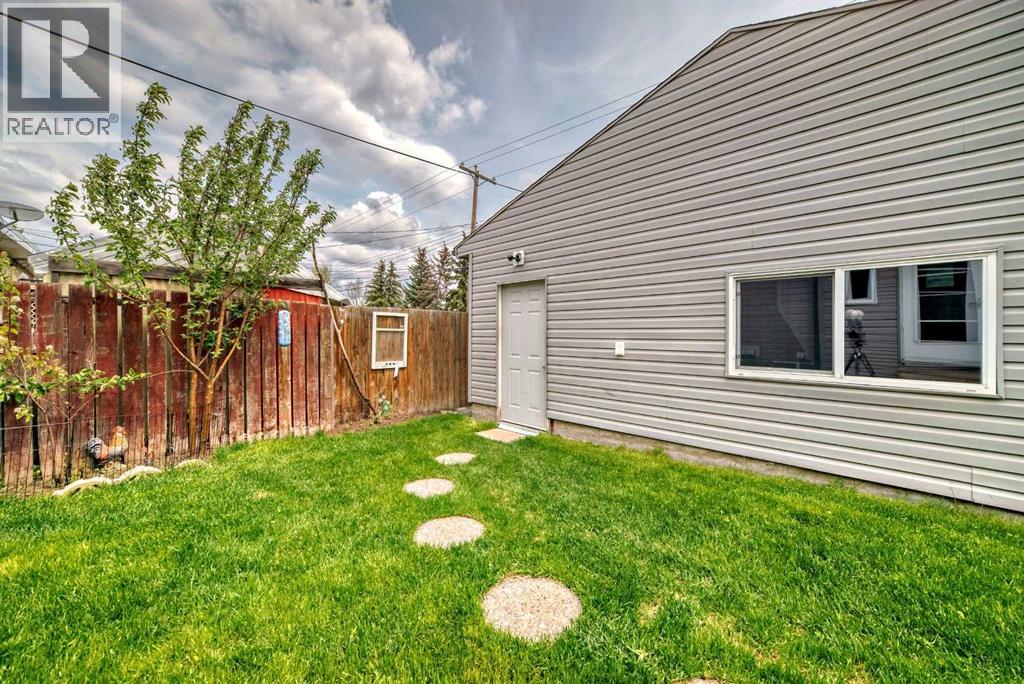 1834 42 Street SE - 41