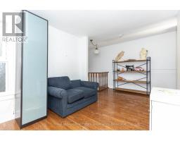 16 (3rd) - 497 Bloor Street W, Toronto, ON M5S1Y2 Photo 12