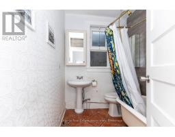 16 (3rd) - 497 Bloor Street W, Toronto, ON M5S1Y2 Photo 9
