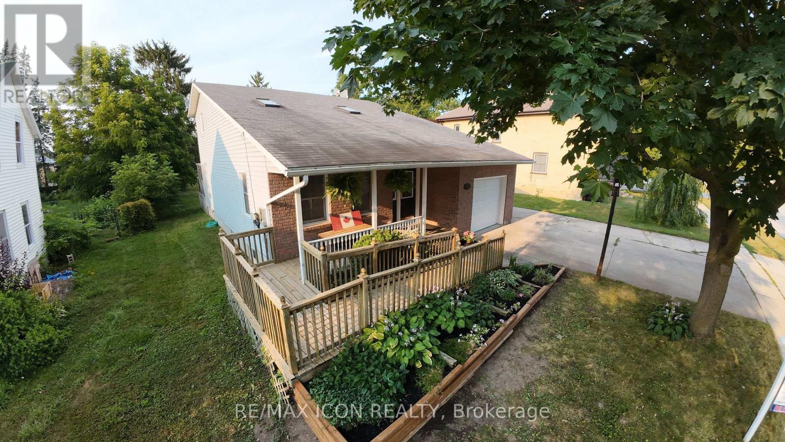 158 BROADWAY STREET - 28