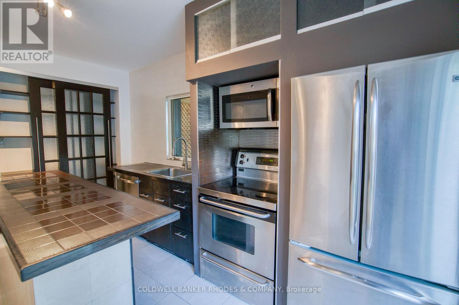 300 ST ANDREW STREET - 8