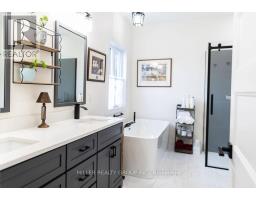 Bathroom - 160 Niven Street S, Temiskaming Shores, ON P0J1K0 Photo 13