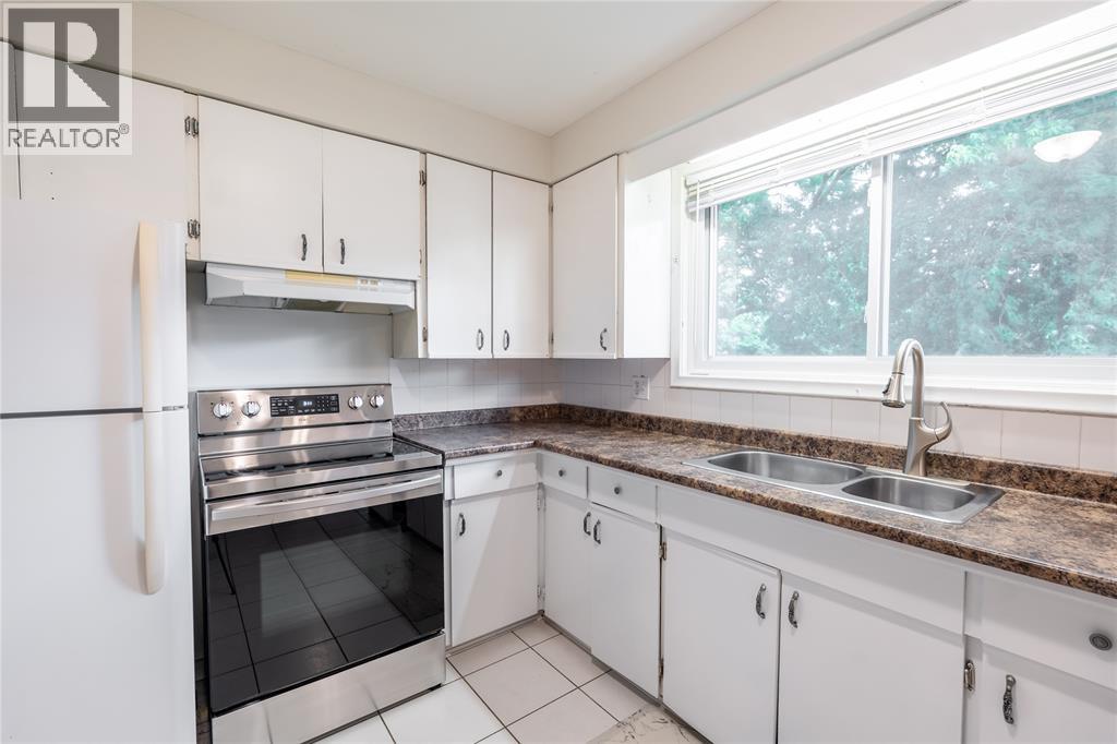 372 VROOM STREET - 12