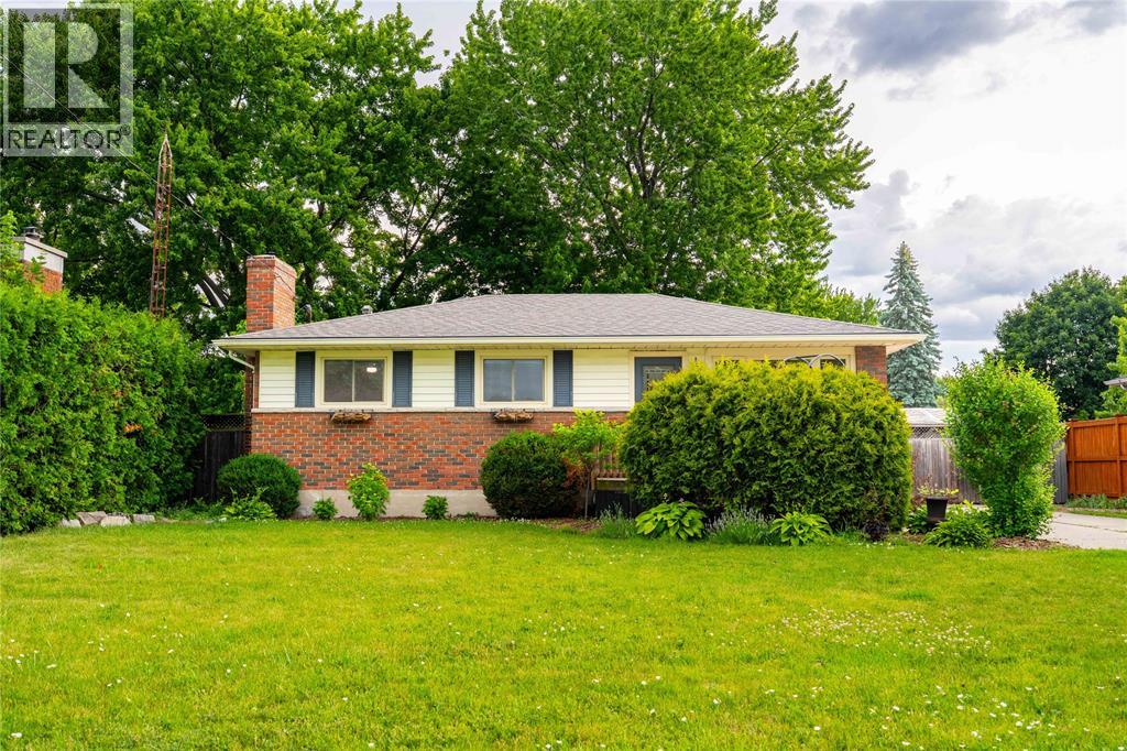 372 VROOM STREET - 1