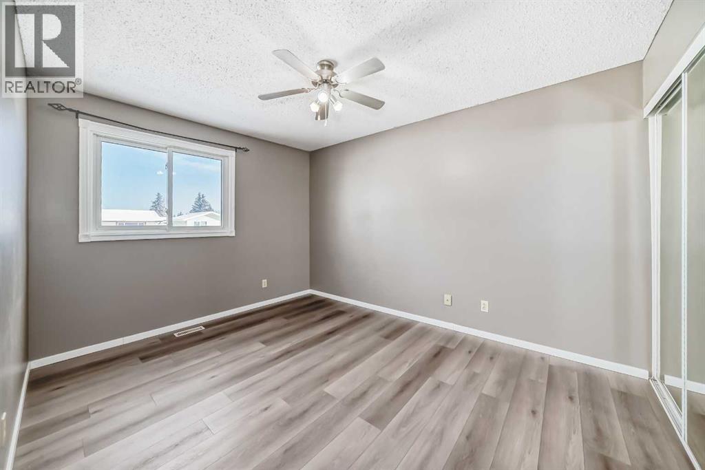 35 Nash, Red Deer