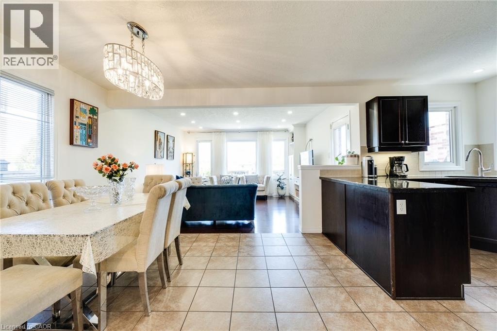 928 DUNBLANE Court - Image 16