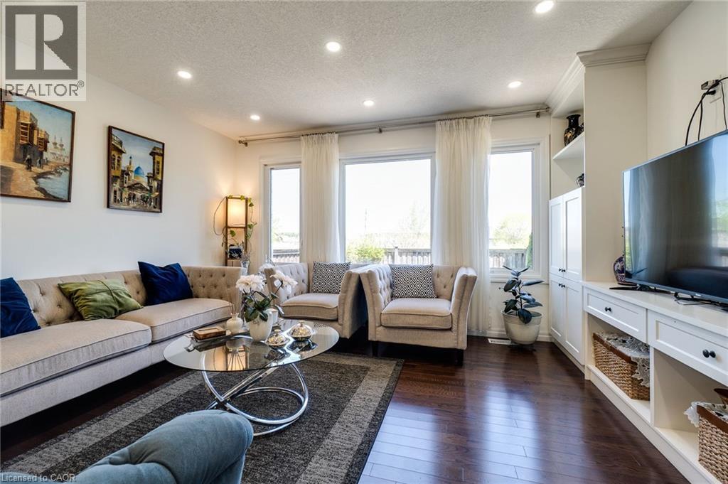 928 DUNBLANE Court - Image 10