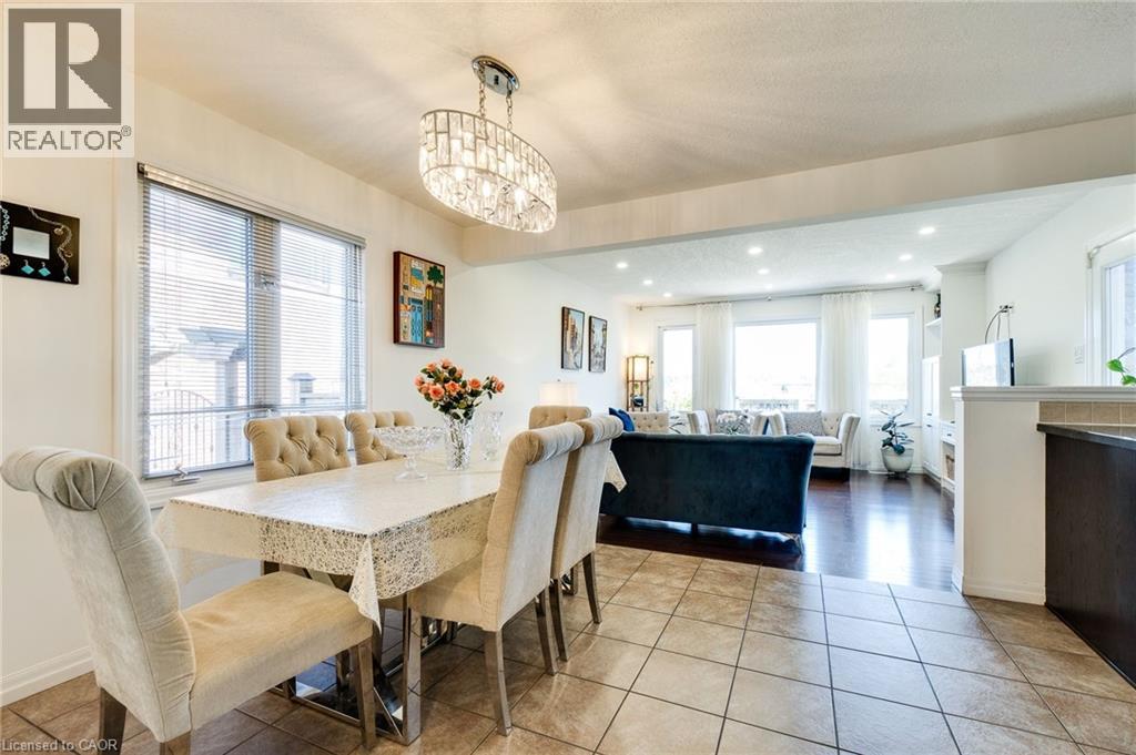 928 DUNBLANE Court - Image 15