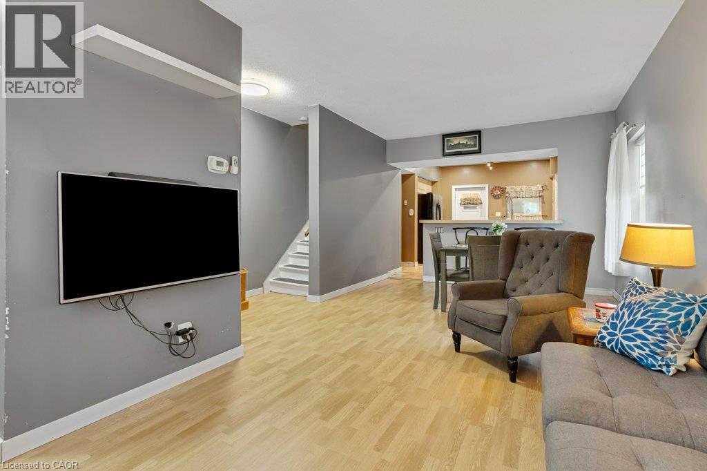 456 MARGARET Street - Image 4