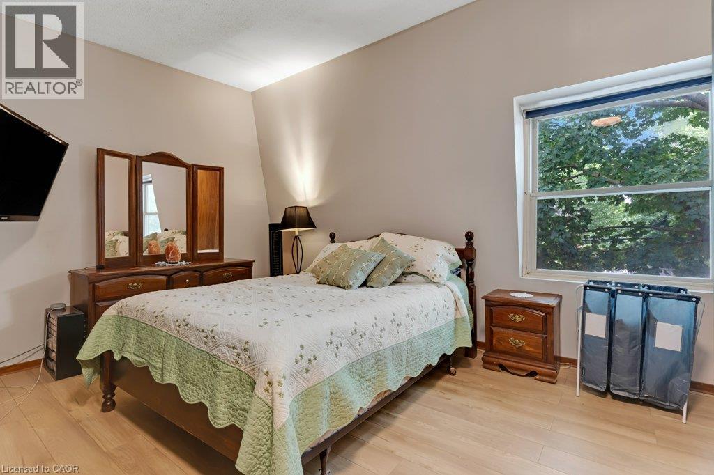 456 MARGARET Street - Image 20