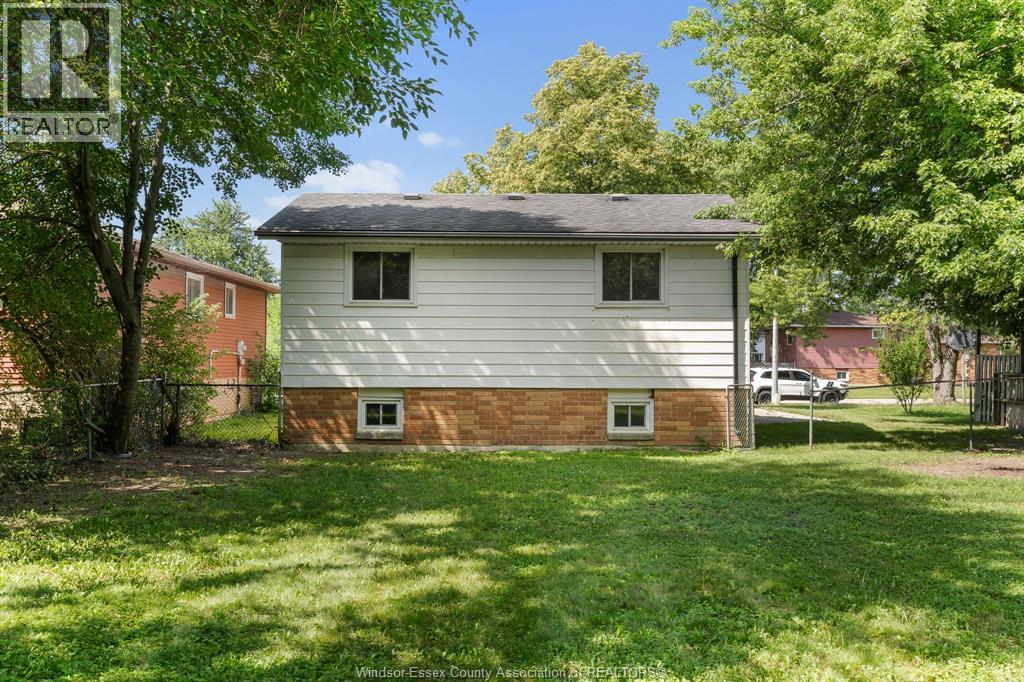 105 KIM COURT - Image 33