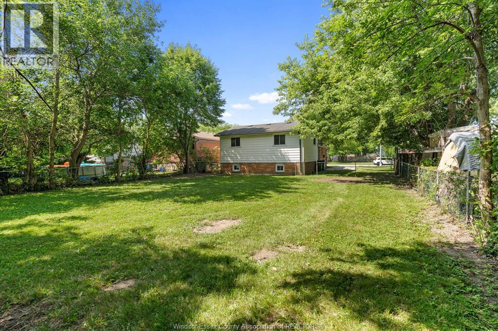 105 KIM COURT - Image 34