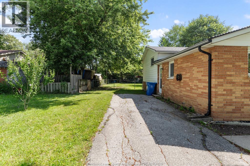 105 KIM COURT - Image 35