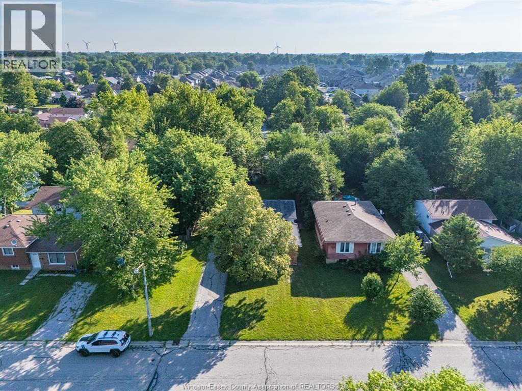 105 KIM COURT - Image 44