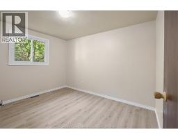 105 Kim Court, Essex, ON N8M2Z8 Photo 16