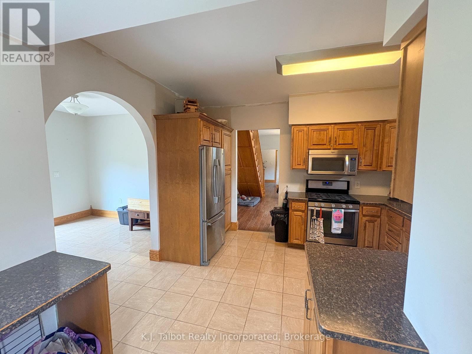 342 JOHN STREET - 13
