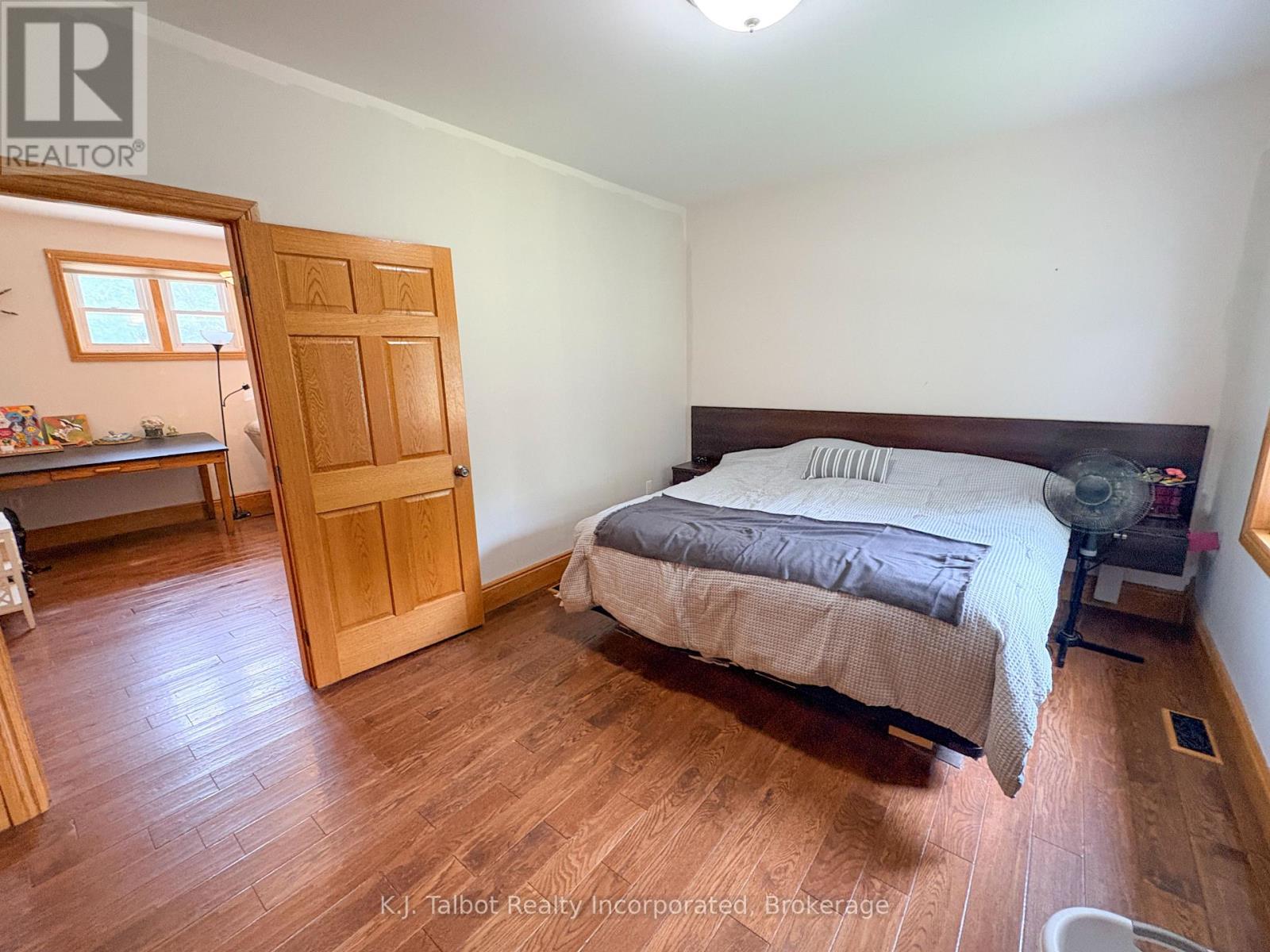 342 JOHN STREET - 19