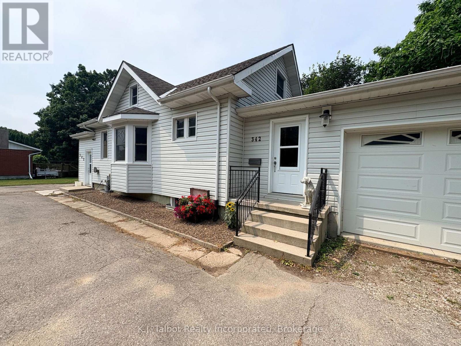 342 JOHN STREET - 2