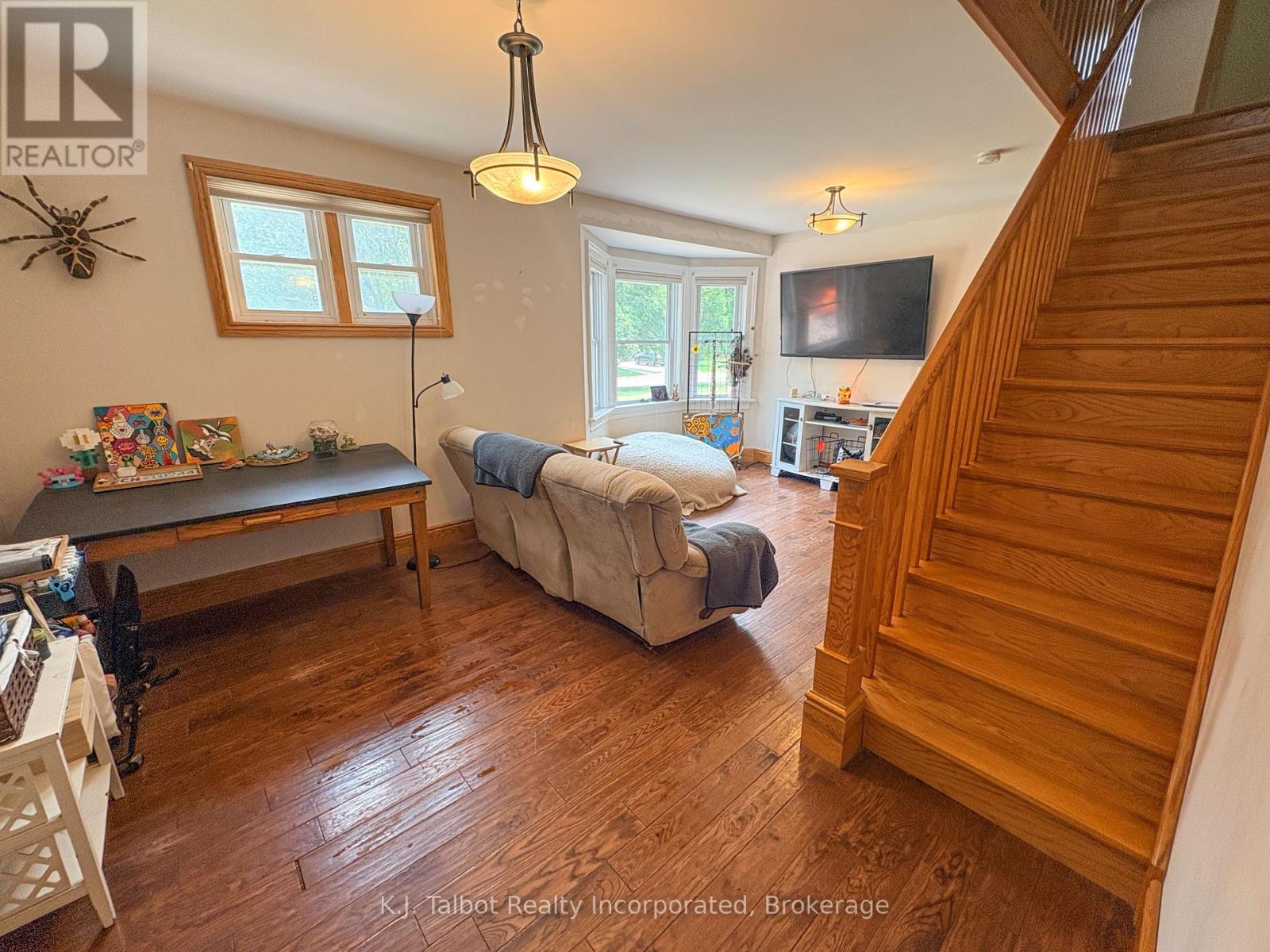 342 JOHN STREET - 7