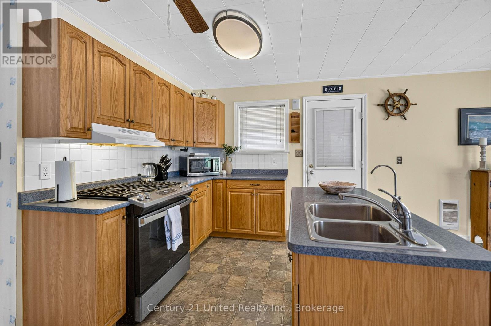147 CEDAR DRIVE - 12