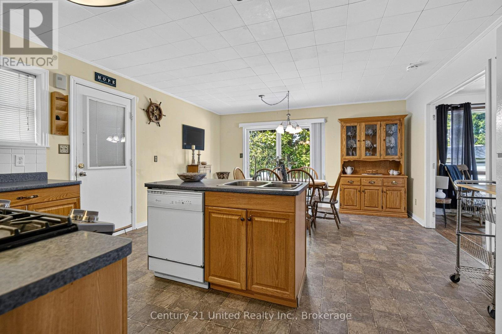 147 CEDAR DRIVE - 13