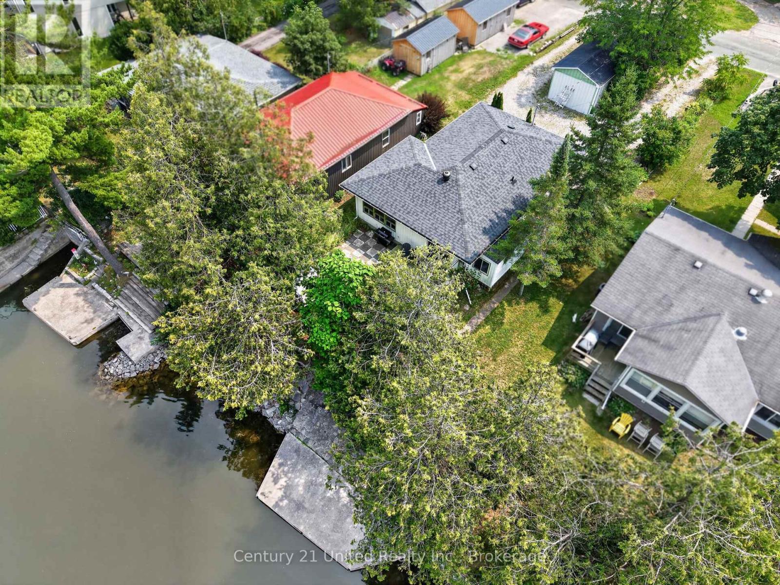 147 CEDAR DRIVE - 32