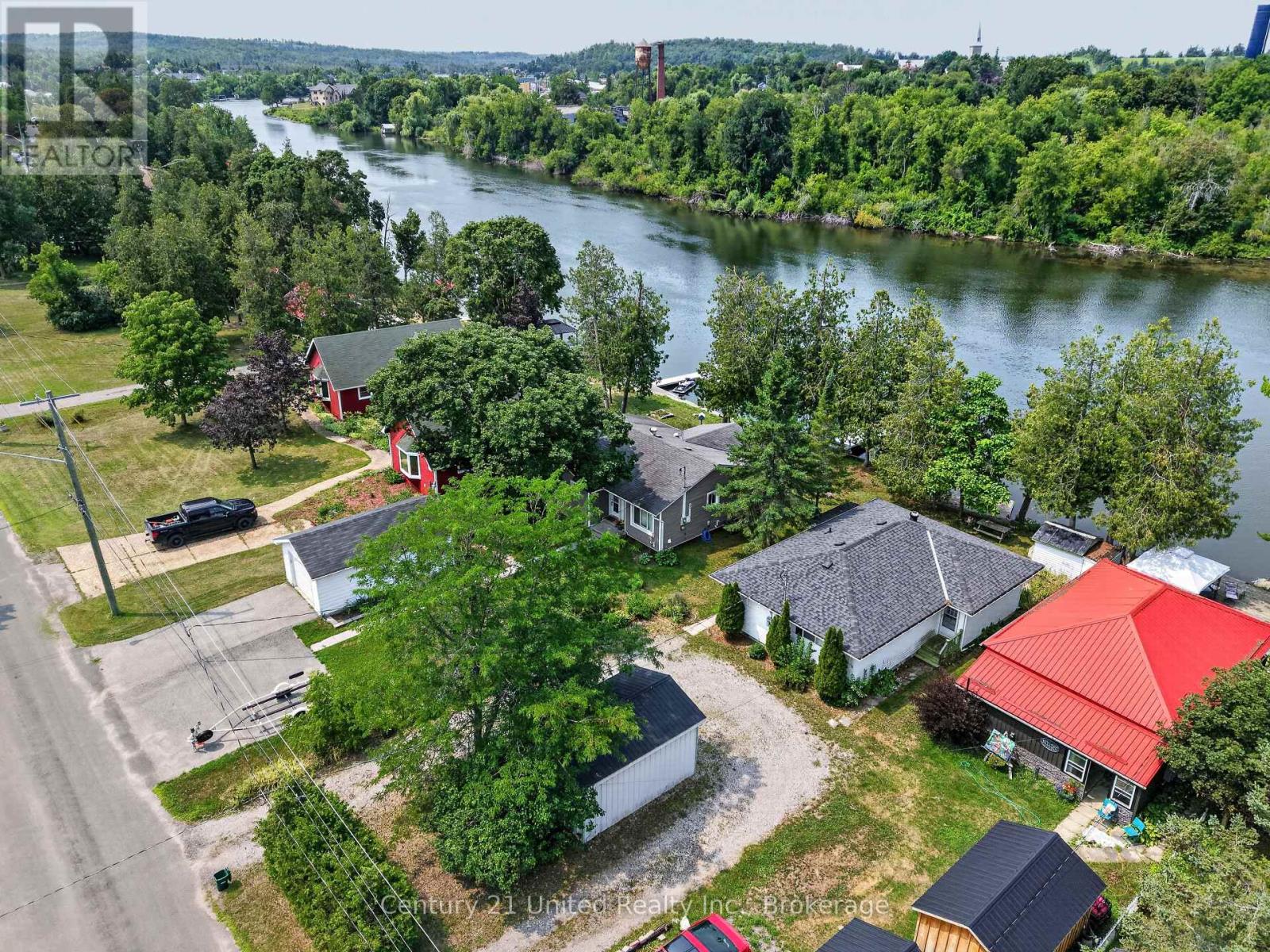 147 CEDAR DRIVE - 34