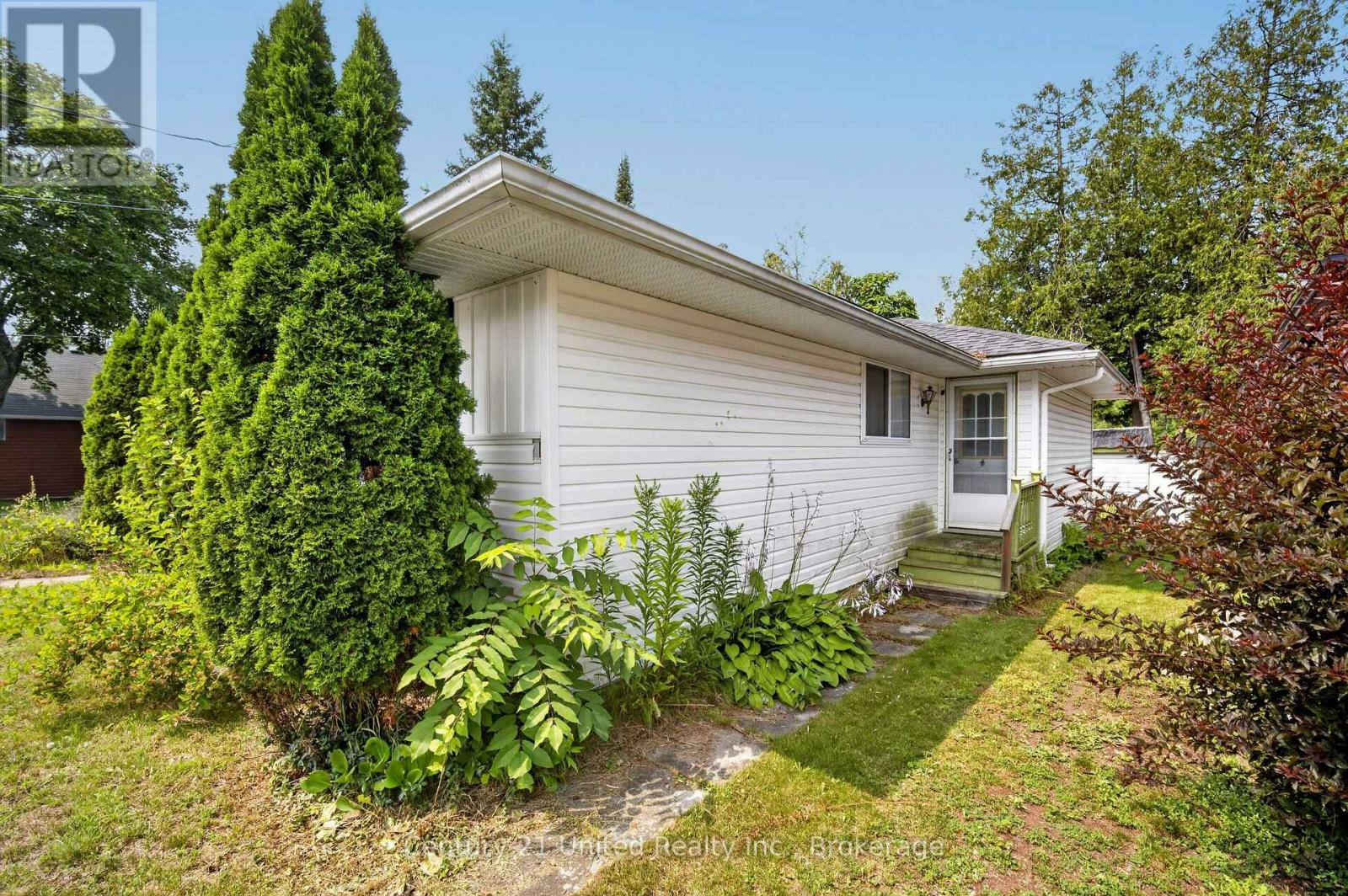 147 CEDAR DRIVE - 36