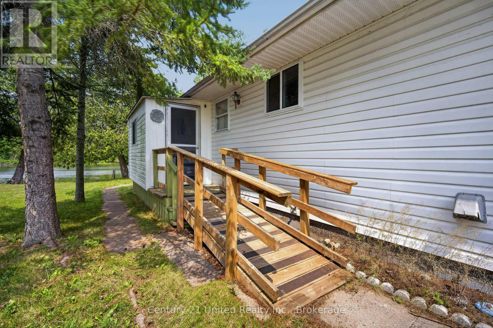 147 CEDAR DRIVE - 7