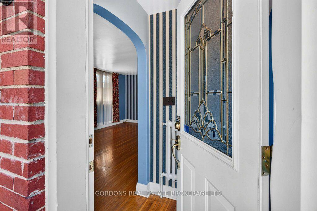 132 JOSEPH STREET - 12