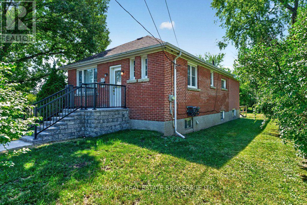 132 JOSEPH STREET - 6