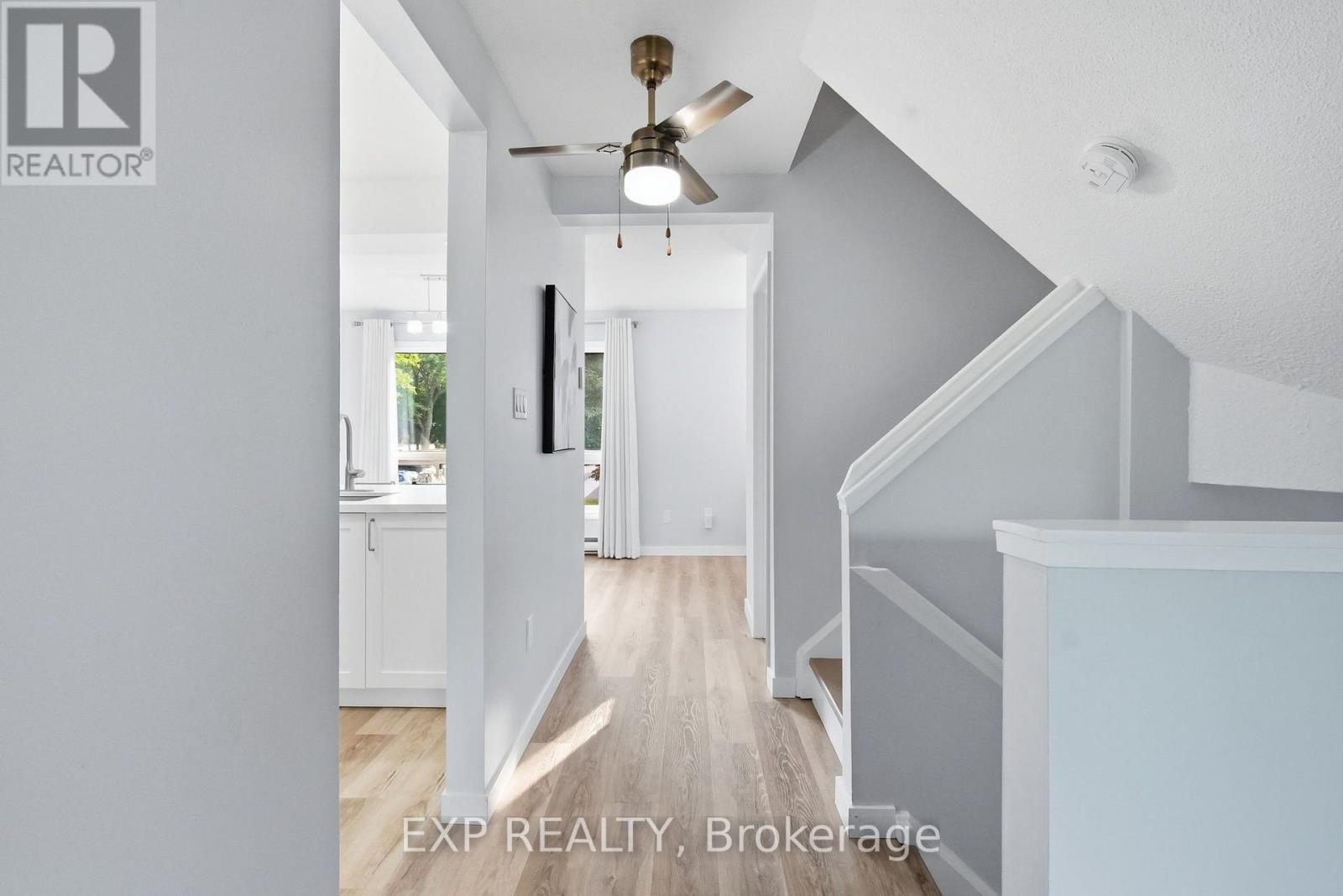 64 PARKLANE CIRCLE - 23