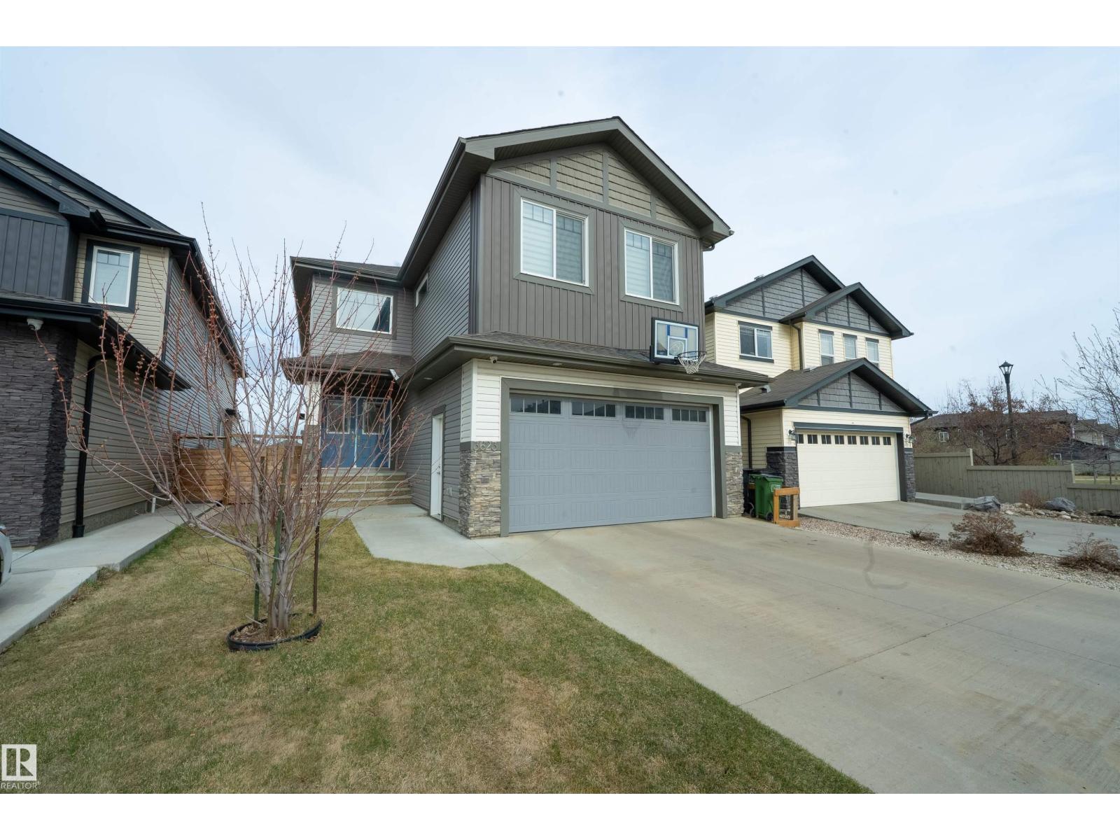 3623 8 ST NW - 1