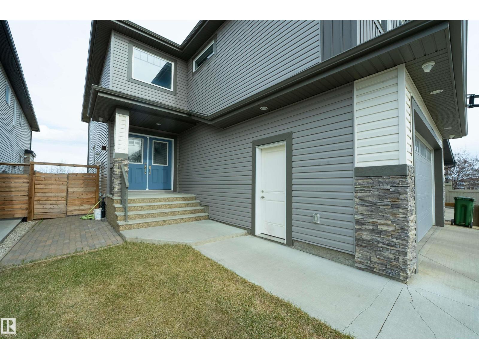 3623 8 ST NW, Maple Crest, Edmonton photo 2