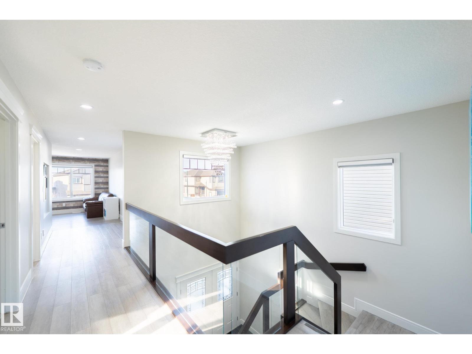 3623 8 ST NW - 23