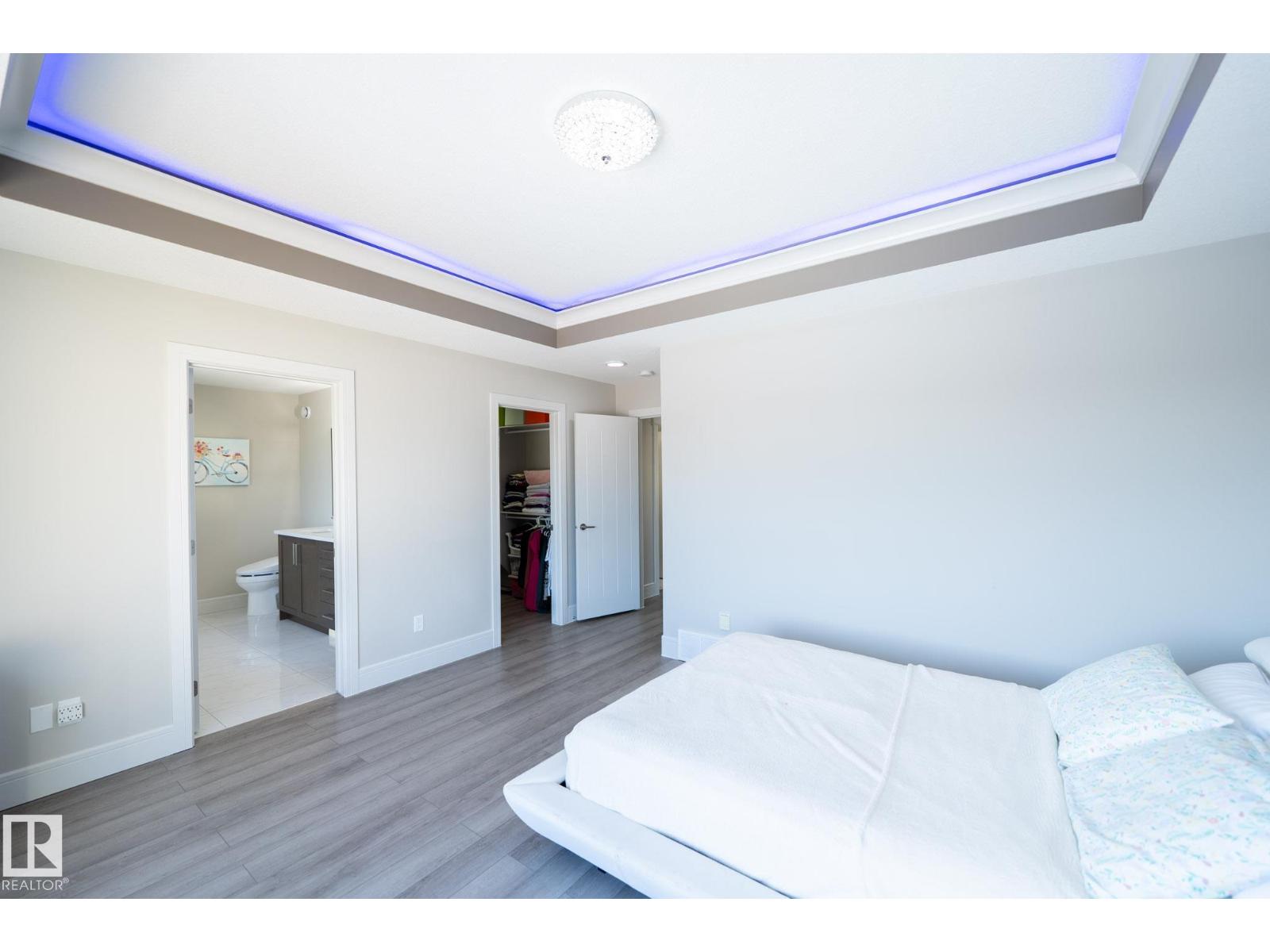 3623 8 ST NW - 26