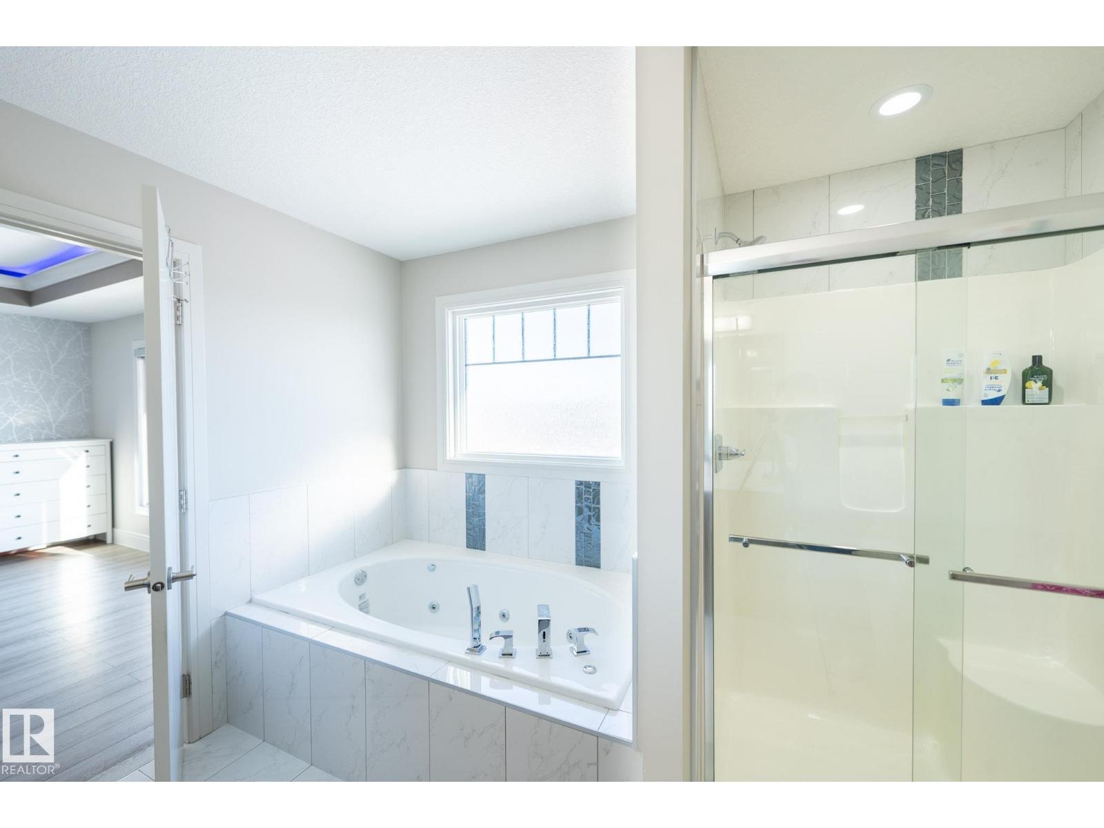 3623 8 ST NW - Image 28